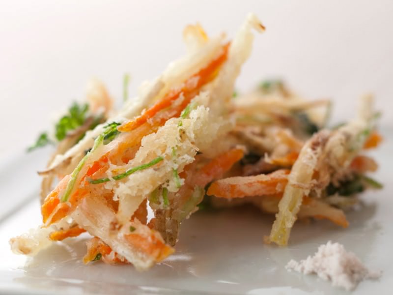 失敗しないかき揚げレシピ。材料選びで超簡単サクサクに！ 三越伊勢丹の食メディア FOODIE（フーディー）