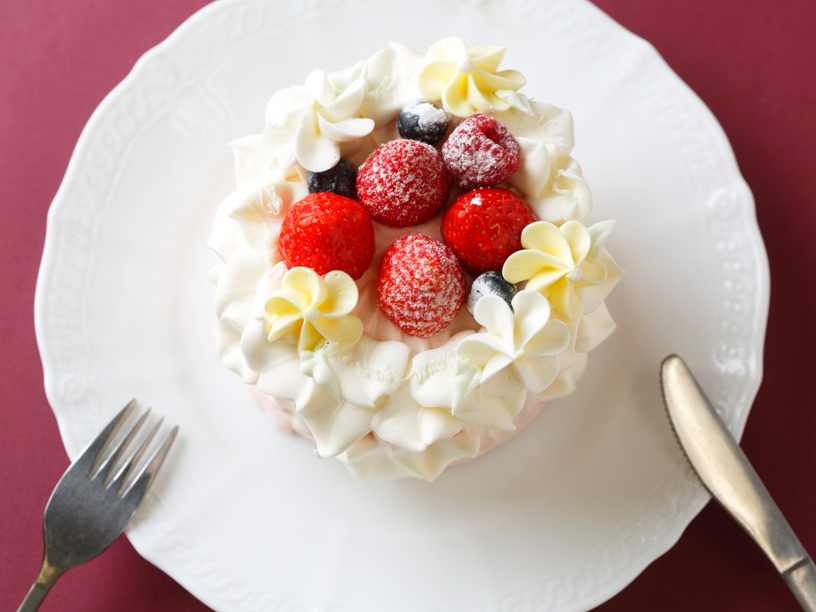 誕生日ケーキは伊勢丹で 予約不要で当日買える王道バースデーケーキ19 三越伊勢丹の食メディア Foodie フーディー