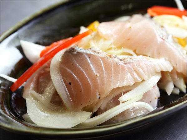 【魚のプロ直伝】さわらの唐揚げ、マリネのレシピ。オイルに漬け込むのがコツだった! | 三越伊勢丹の食メディア | FOODIE(フーディー)