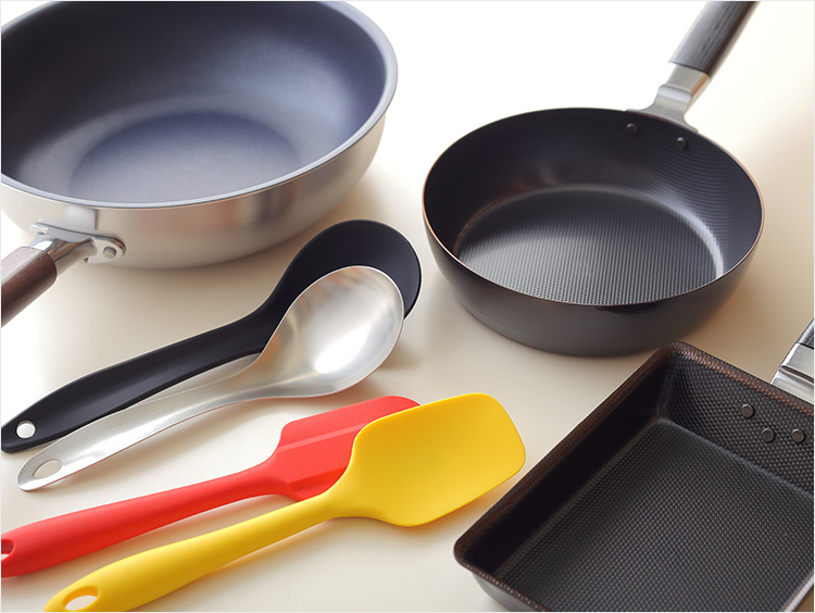 新生活に長く使える「キッチン用品」3つをプロが解説！ フライパン、卵焼き器、あと1つは？
