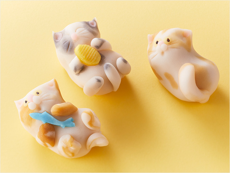 にゃん”ともキュート♡ 2022年は日本橋三越に「猫の日和菓子」が大充実