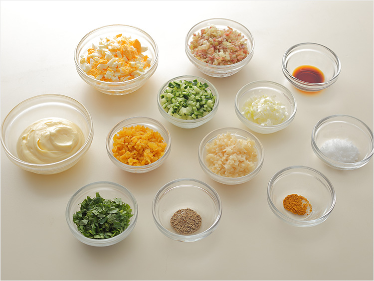 香味野菜のタルタルソースの材料のイメージ