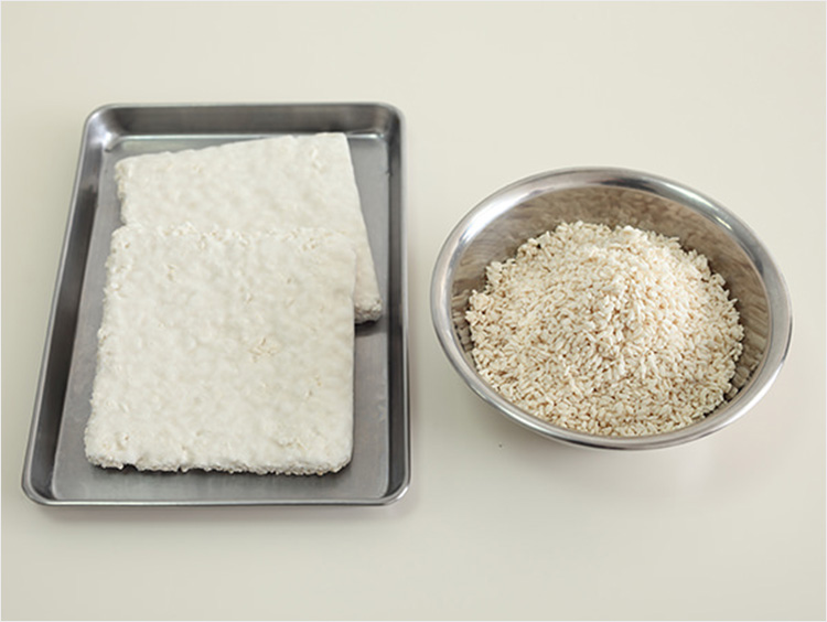 乾燥の米麹と生の米麹の比較イメージ