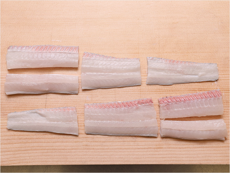 太刀魚を切り分けたイメージ