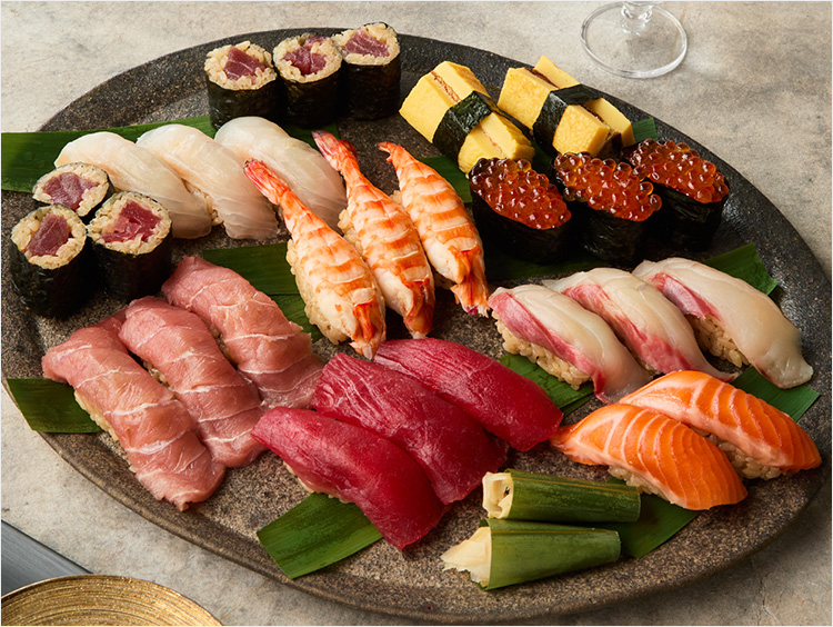 ＜九段下 寿司政＞クリスマスにぎり桶盛3人前