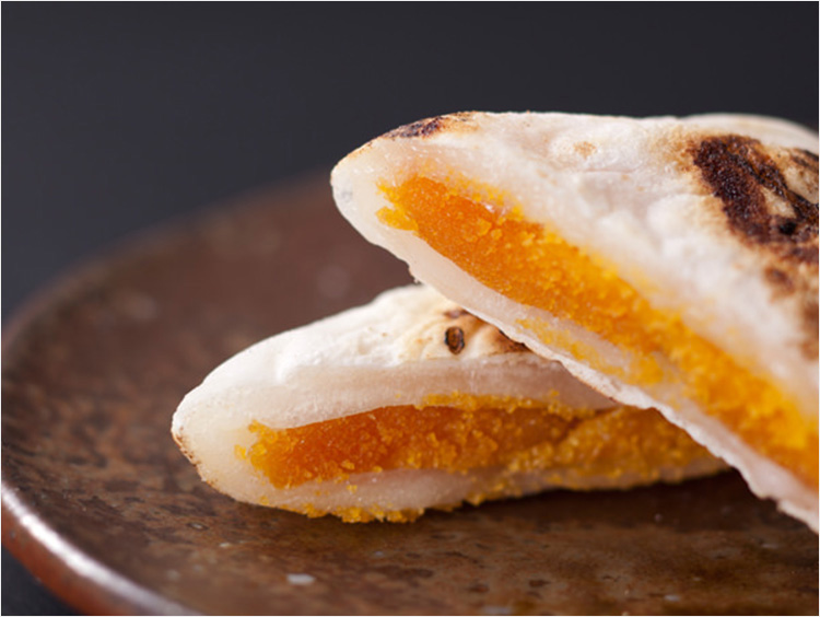 ＜紫野和久傳＞からすみ餅3枚木箱入り（3枚入）