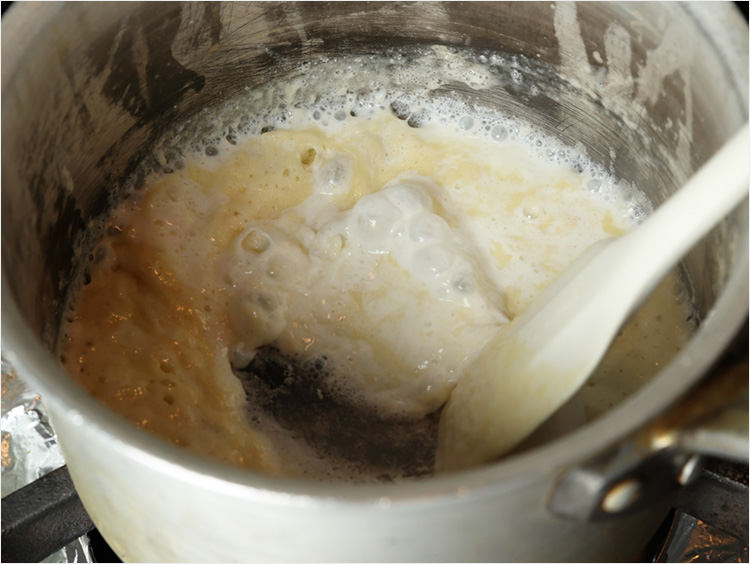 1回目の牛乳を加えたイメージ