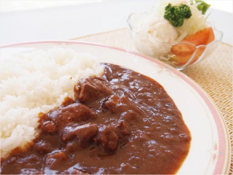 ＜とり沢＞奥美濃古地鶏黒カレー