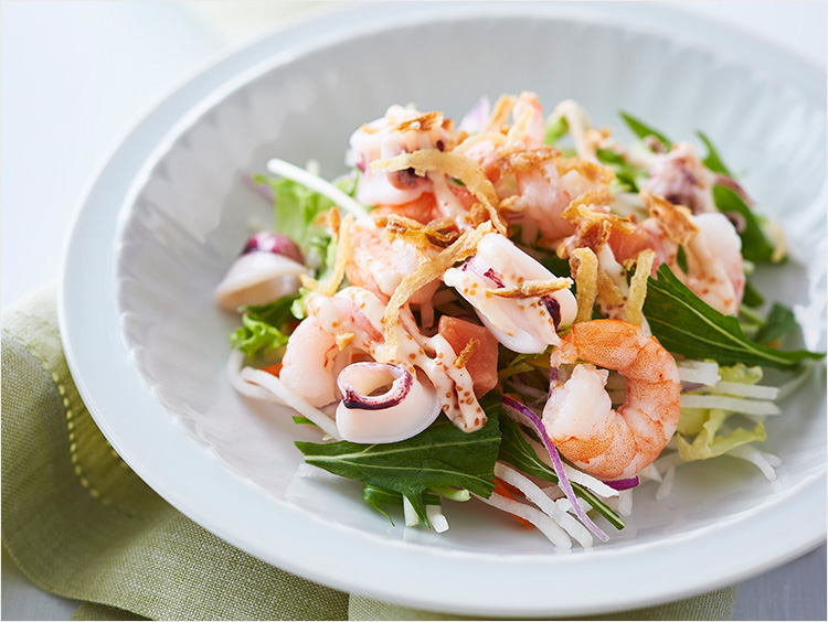 <RF1>たっぷり海の幸の美味サラダ