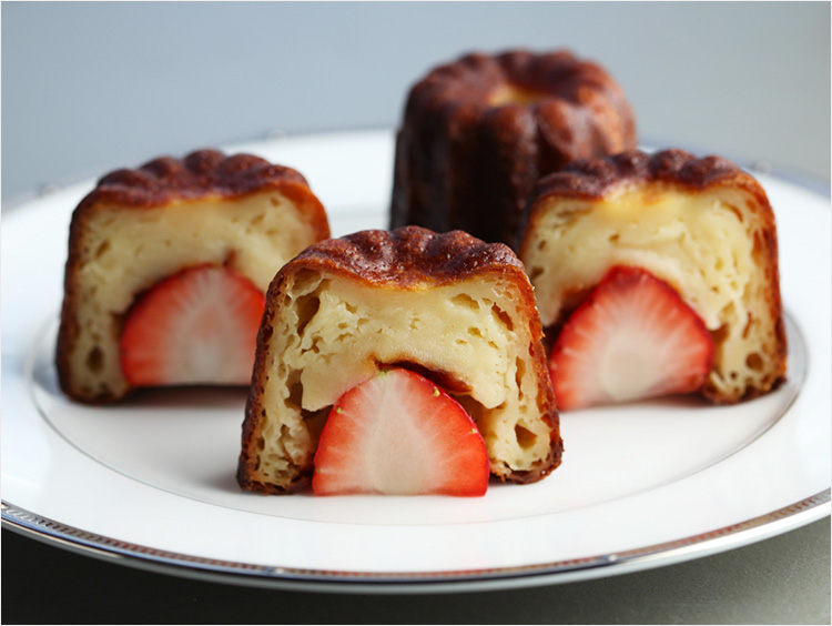 いちごカヌレ出来上がりイメージ