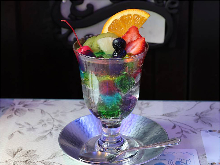 <喫茶ソワレ>ゼリーポンチ