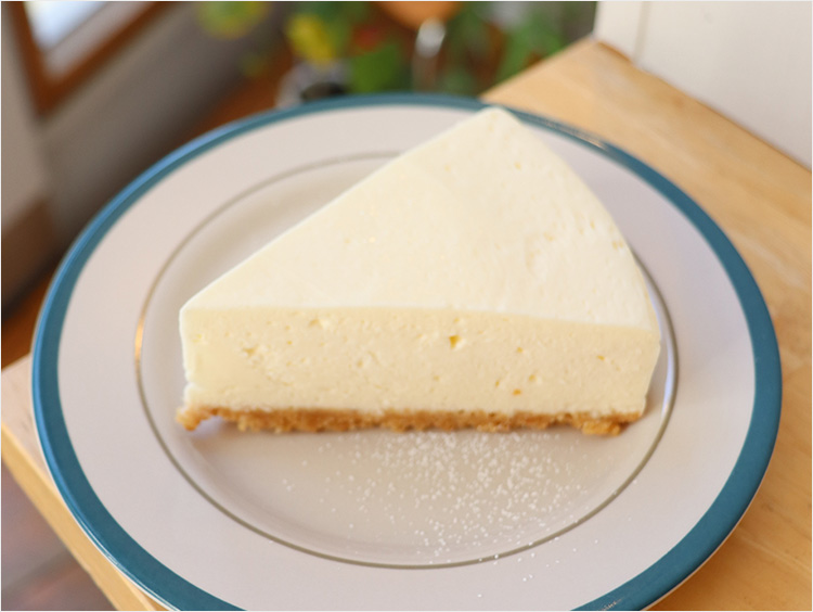 <CHEESECAKE CLUB>濃厚レアチーズケーキ
