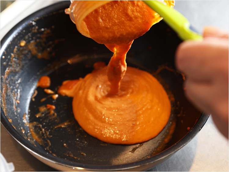 鍋に戻し入れるイメージ