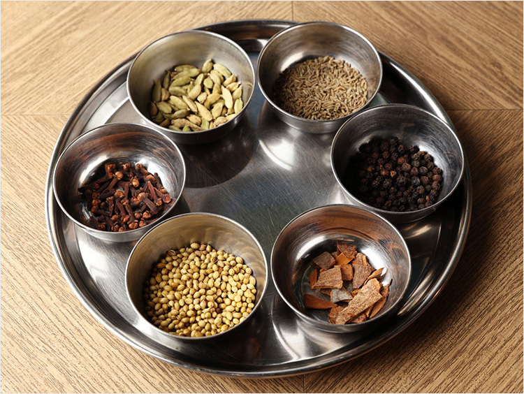 スパイス類のイメージ