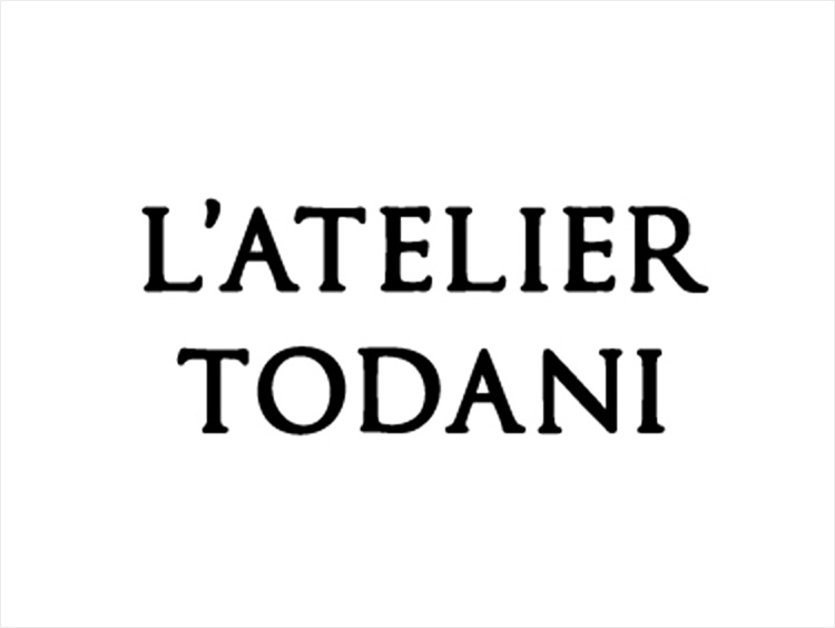 <ラトリエ トダニ>ロゴ