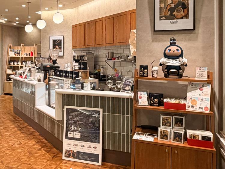 <ベルヴィル ブリュルリー トウキョウ>日本橋三越本店の店頭