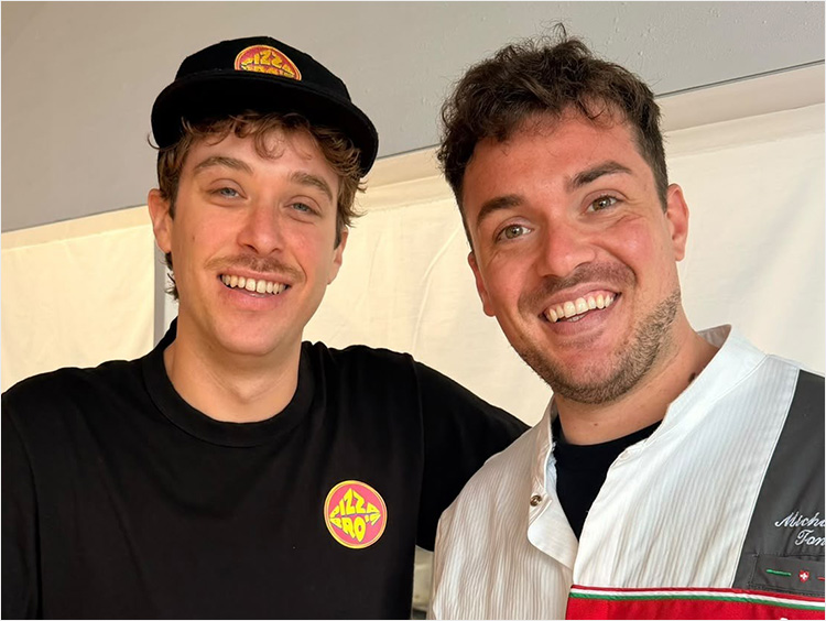 ＜トンチーニ＞マイケル・トンチーニ氏（右）、＜PIZZA BRO’S＞トンマーゾ・モレッテイ氏（左）